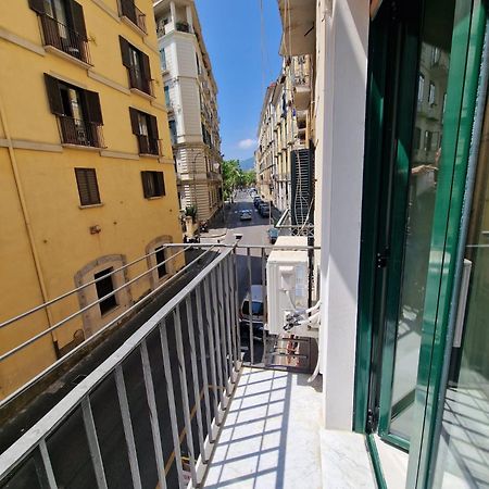 Alessia Holiday House 90Mq Salerno Centro Exterior foto